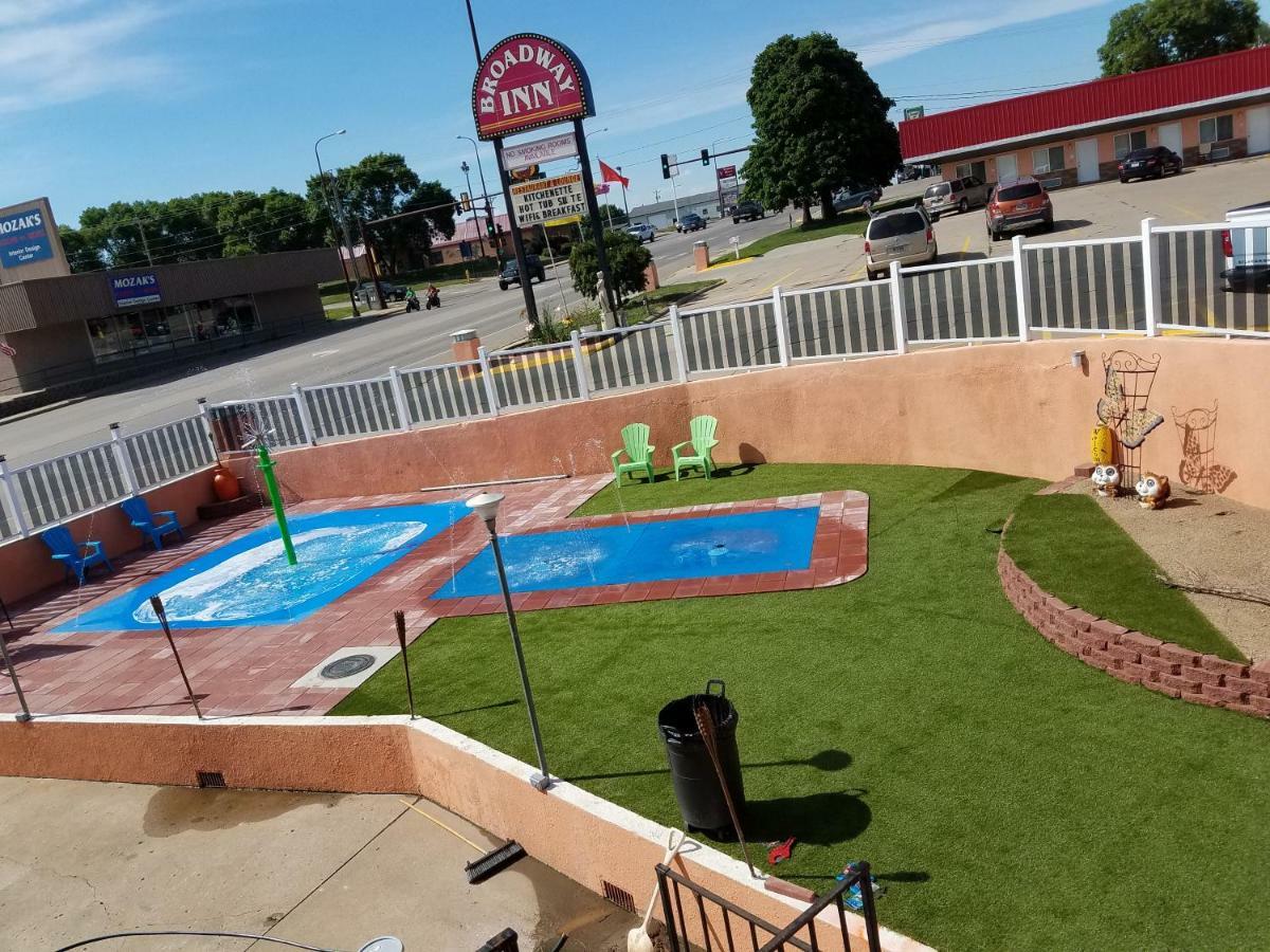 Broadway Inn Yankton Exterior foto